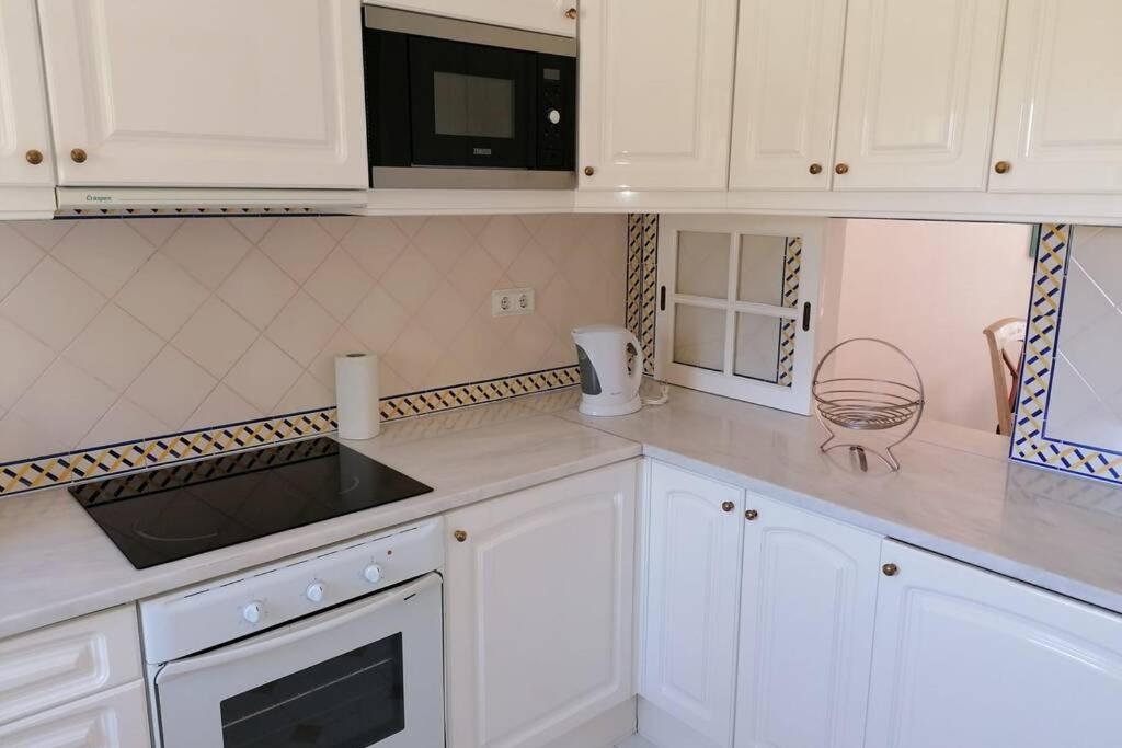 Appartamento Luxury Modern T2 Ocean View - Free Parking - Pool Alvor Esterno foto